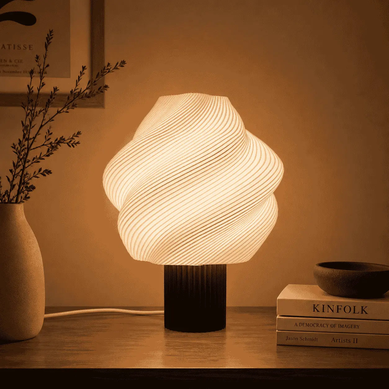 Curvella Spiral Table Lamp