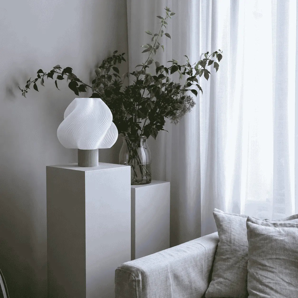 Curvella Spiral Table Lamp