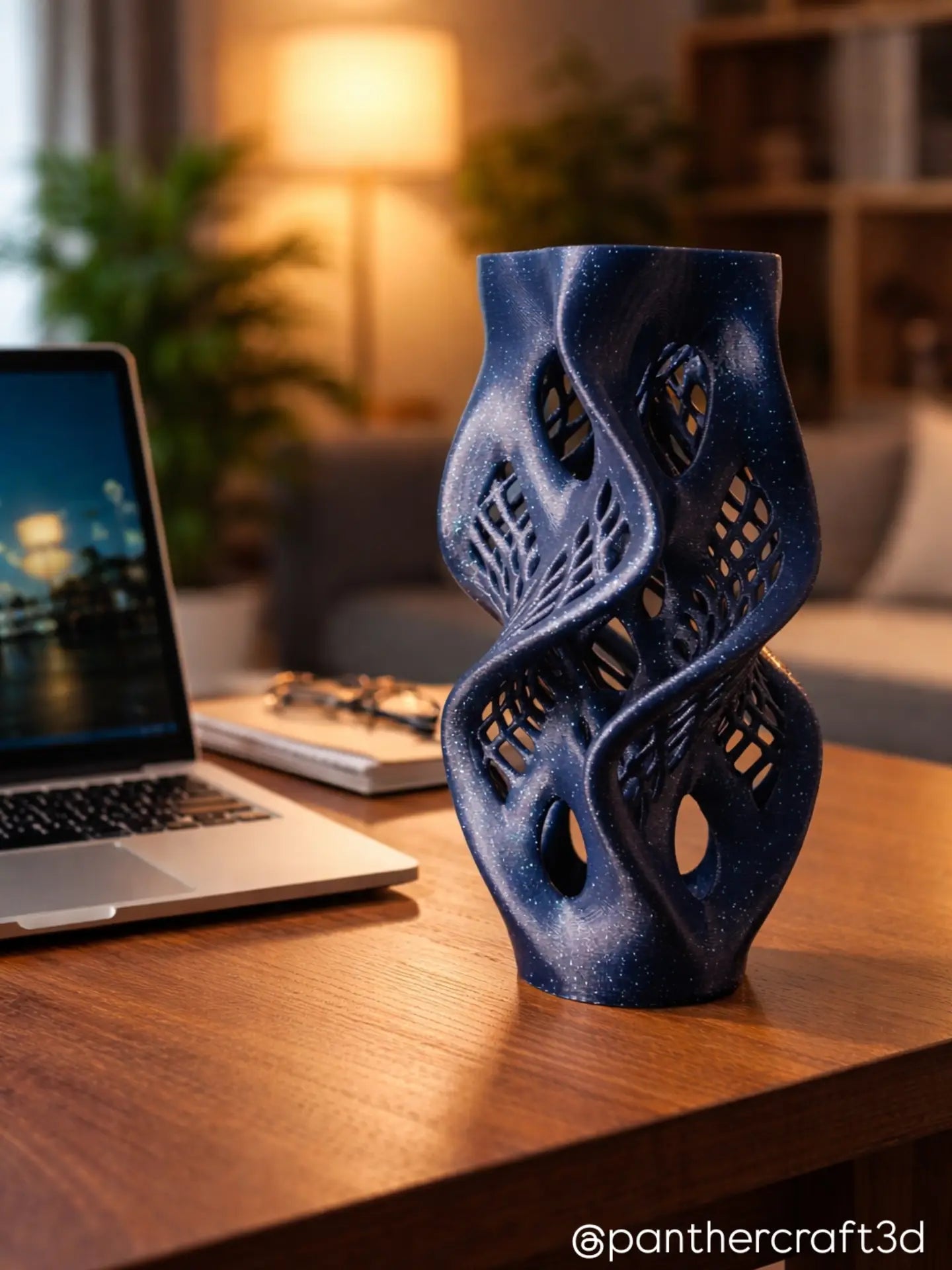 Galaxy Twist Lattice Vase