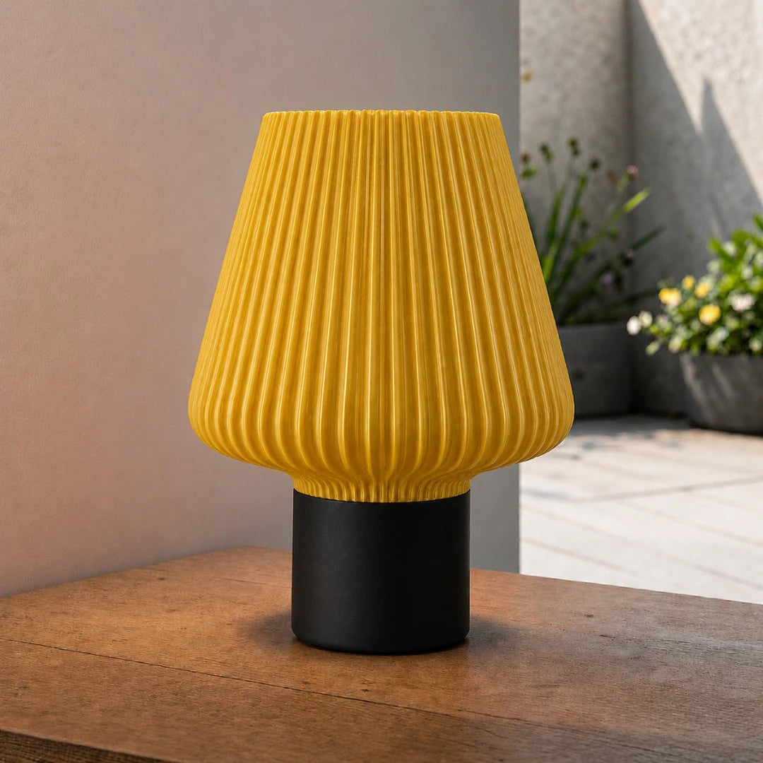 Élan Fluted Table Lamp
